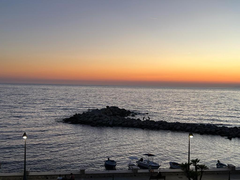 Hotel Un Posto al Mare Santa Maria di Castellabate Esterno foto